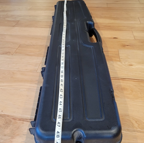 Daniel Defense Factory Hard Rifle Case With Dual Padding - Picture 9 of 11